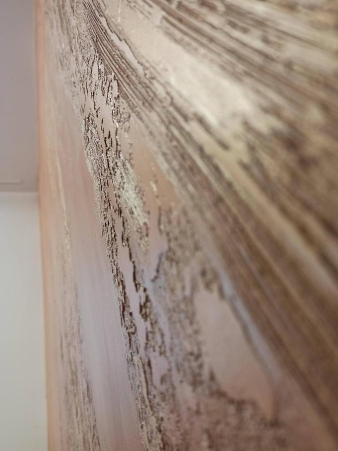 Stylish, Modern 2 Rooms Flat With River View, Near Presidential Palace Bukarest Eksteriør billede