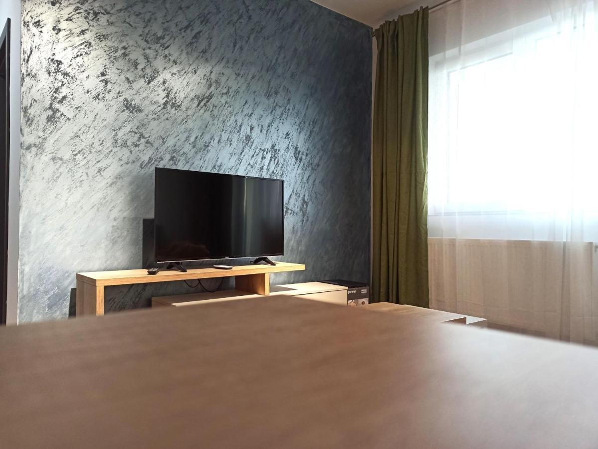 Stylish, Modern 2 Rooms Flat With River View, Near Presidential Palace Bukarest Eksteriør billede